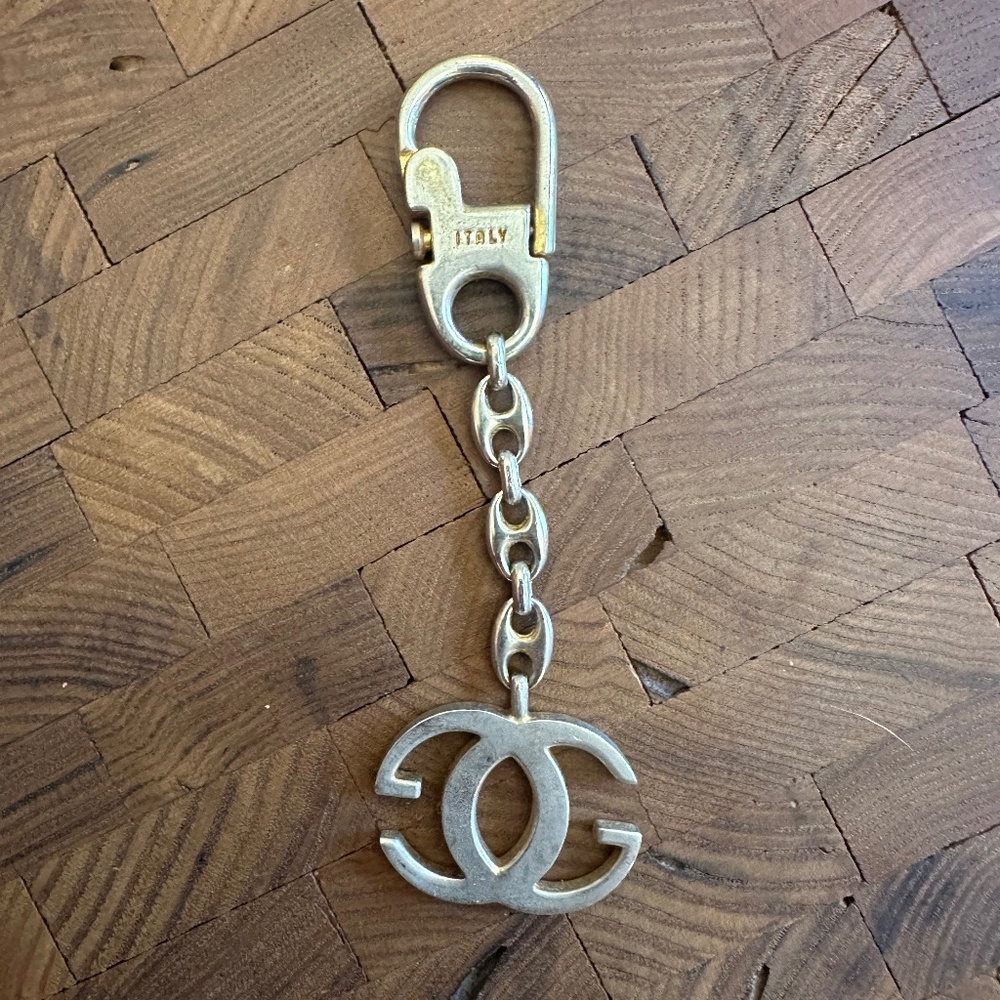 Vintage Gucci Silver GG Keychain